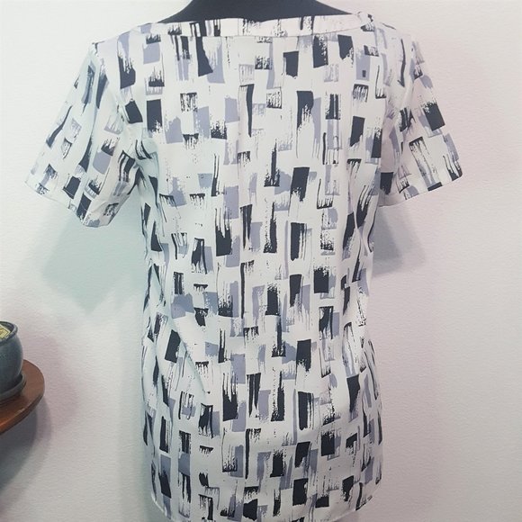 Banana Republic Short Sleeve Career Blouse - Picture 2 of 5